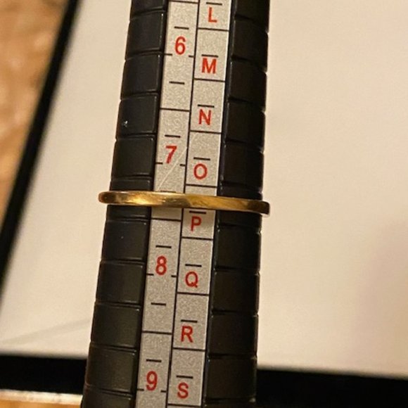 14K Yellow Gold Sapphire & Diamond engagement of promise Ring - Picture 6 of 8